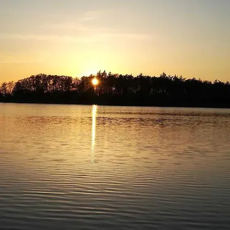 In Ruhiger Wohnlage Sie Sind In 3 Minuten Am Trebbower Oder In 30 Minuten An Der Ostsee *