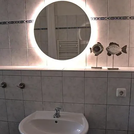 Lejlighed In Ruhiger Wohnlage Sie Sind In 3 Minuten Am Trebbower Oder In 30 Minuten An Der Ostsee