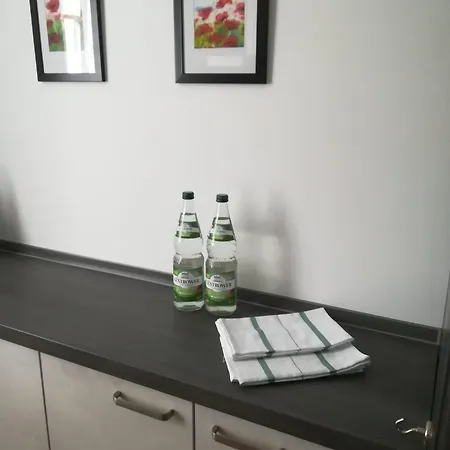 In Ruhiger Wohnlage Sie Sind In 3 Minuten Am Trebbower Oder In 30 Minuten An Der Ostsee Lejlighed